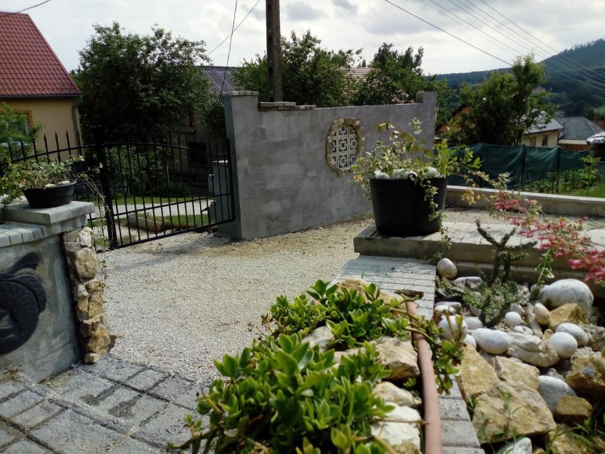 Kali Apartman Bakonybél Buitenkant foto